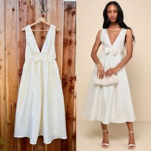 Ivory Cream Sleeveless Bow Low-Back Midi Dress 🌿